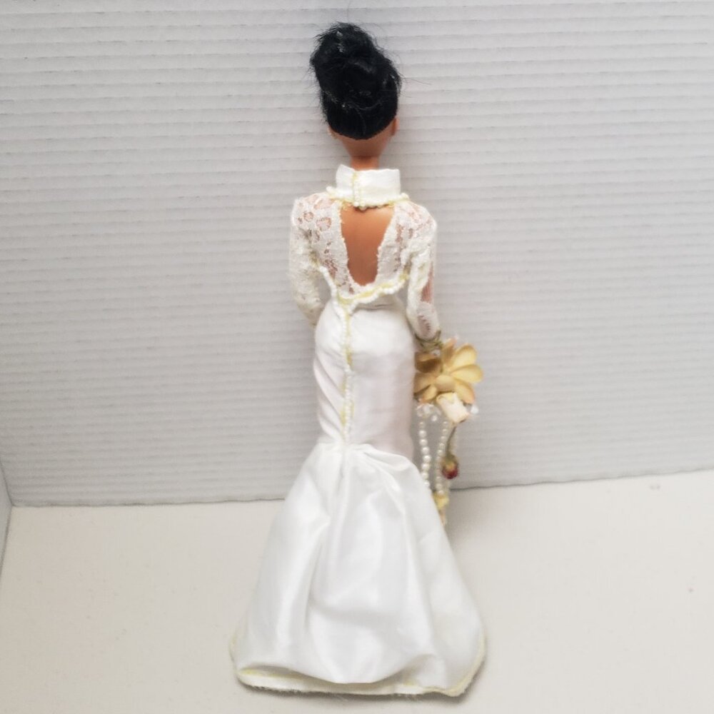 Bride Doll - Picture 9 of 13